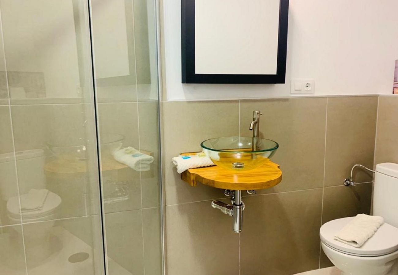 Ferienwohnung in Playa de Las Americas - WONDERFUL AND YOUNG TRIPLEX PLAYA DE LAS AMERICAS Ferienwohnung in Playa de Las Americas - WONDERFUL AND YOUNG TRIPLEX PLAYA DE LAS AMERICAS