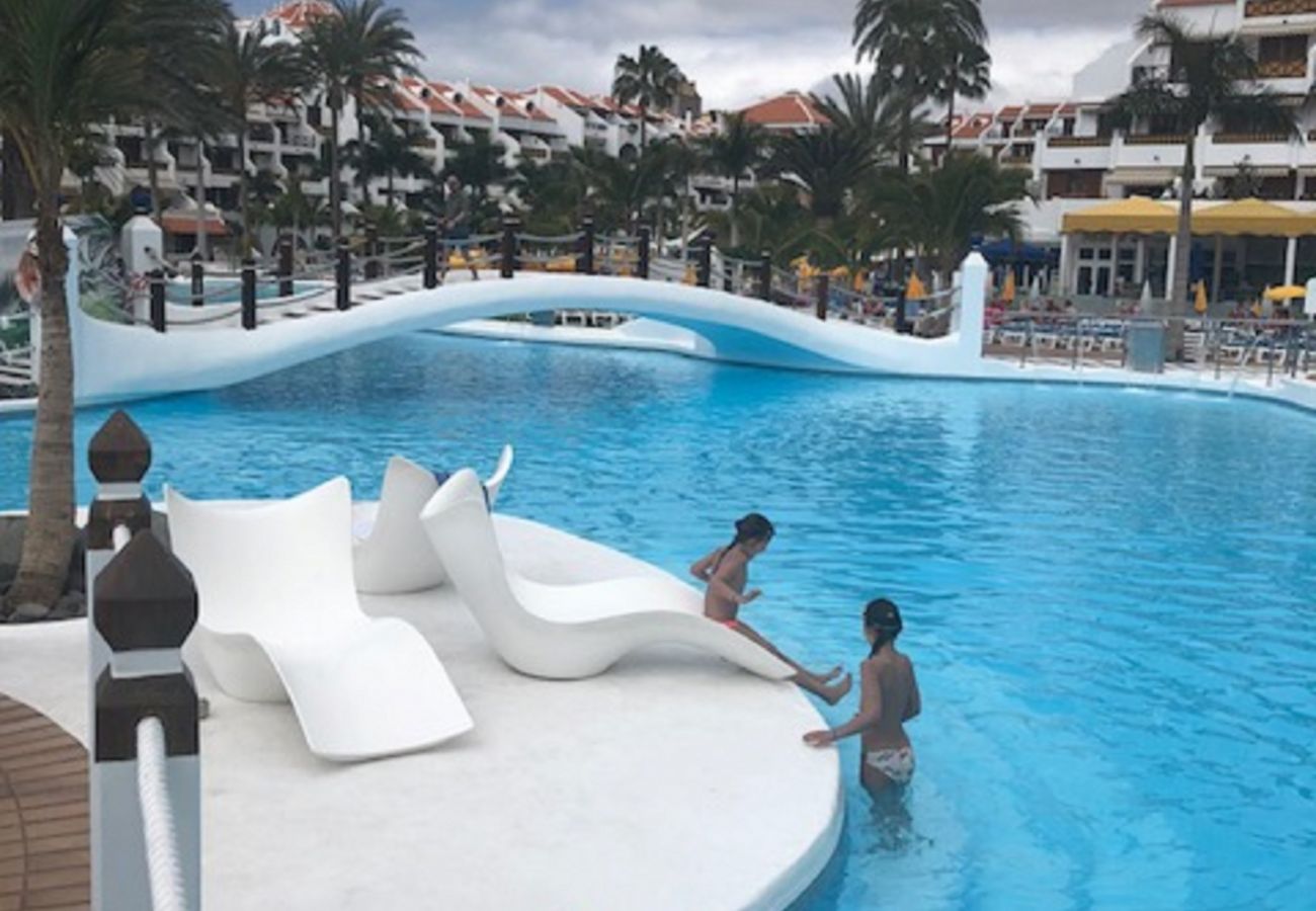 Ferienwohnung in Playa de Las Americas - PARADISE IN BLUE WATERS Ferienwohnung in Playa de Las Americas - PARADISE IN BLUE WATERS
