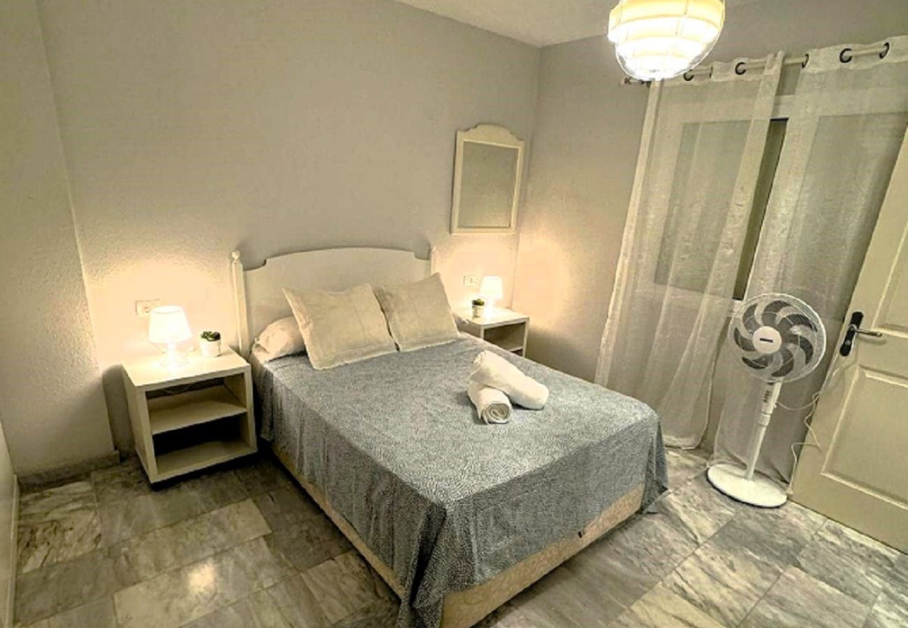 Ferienwohnung in Los Cristianos - BEST SUMMER DREAM WITH HEATED POOL AND WIFI Ferienwohnung in Los Cristianos - BEST SUMMER DREAM WITH HEATED POOL AND WIFI