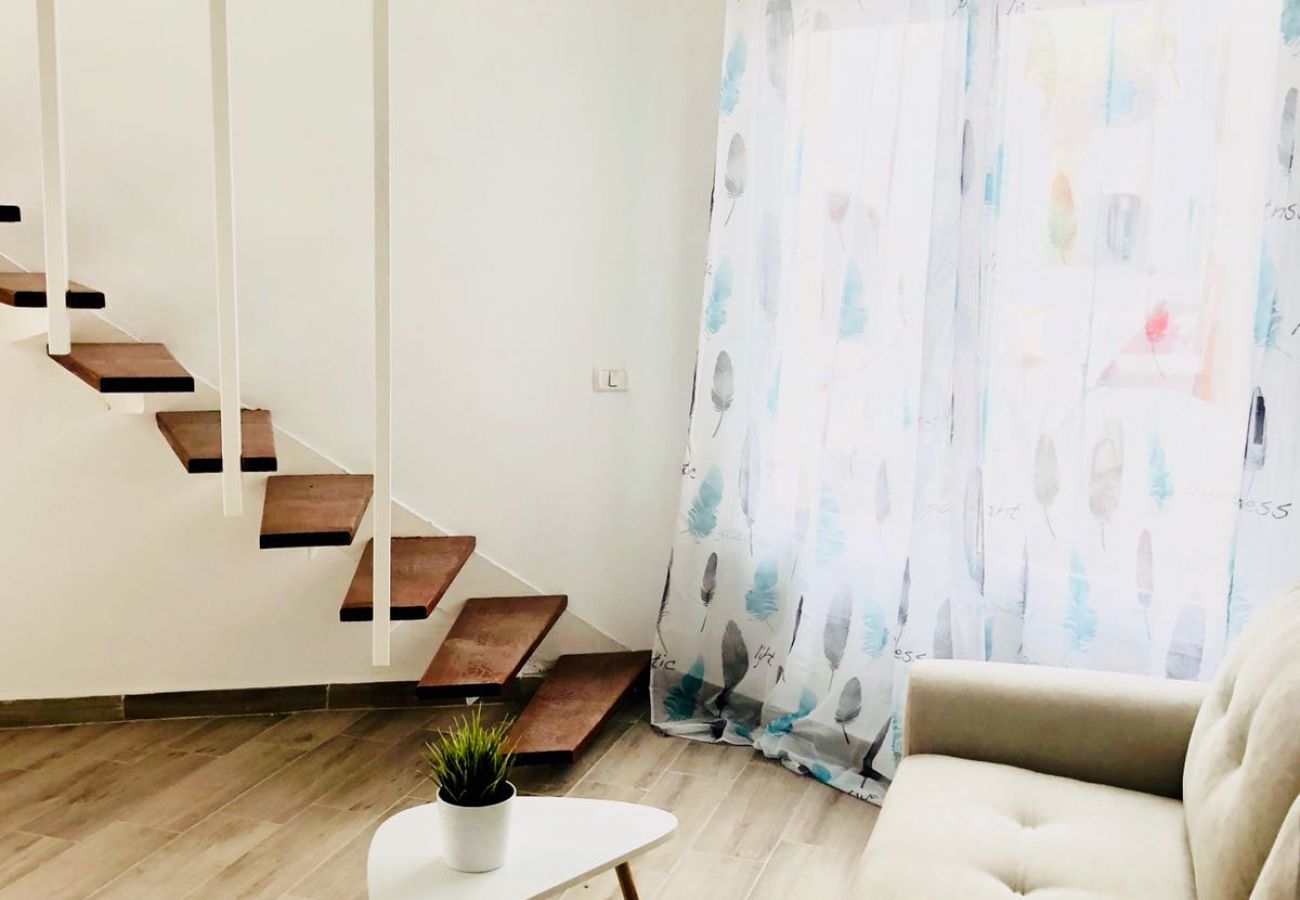 Apartamento en Playa de Las Americas - JUST FOR YOU YOUNG AND FUN Apartamento en Playa de Las Americas - JUST FOR YOU YOUNG AND FUN