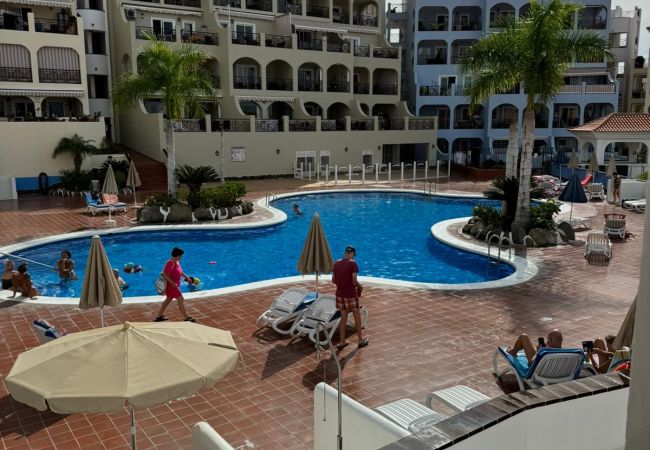 Apartamento en Los Cristianos - BEST SUMMER DREAM WITH HEATED POOL AND WIFI Apartamento en Los Cristianos - BEST SUMMER DREAM WITH HEATED POOL AND WIFI
