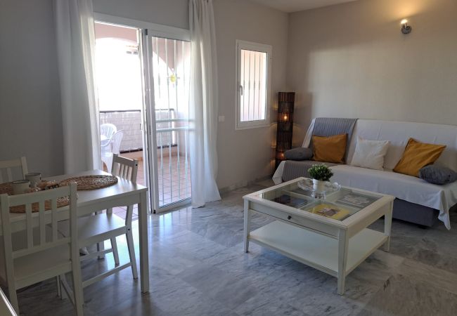 Apartamento en Los Cristianos - BEST SUMMER DREAM WITH HEATED POOL AND WIFI Apartamento en Los Cristianos - BEST SUMMER DREAM WITH HEATED POOL AND WIFI