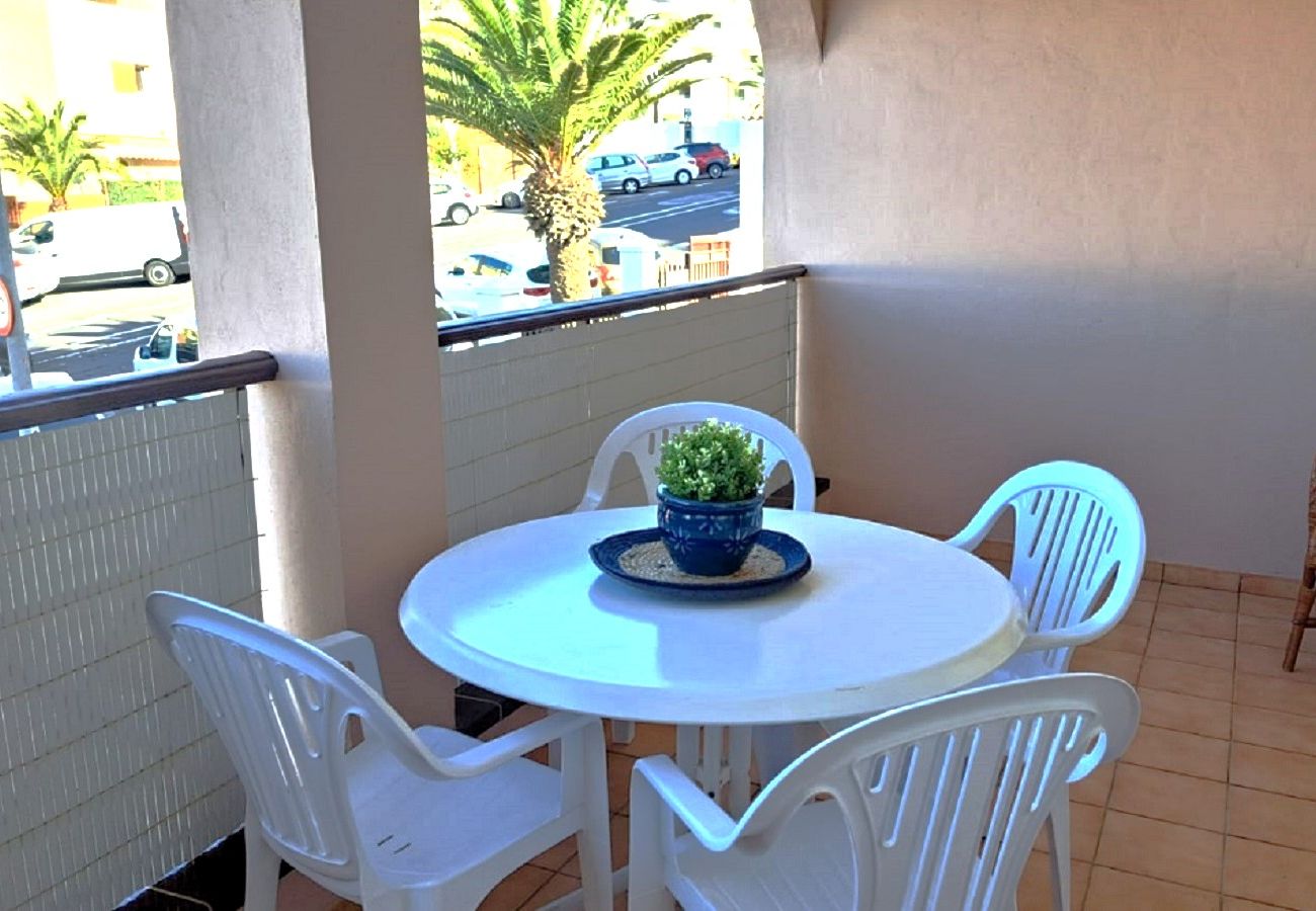 Apartamento en Los Cristianos - BEST SUMMER DREAM WITH HEATED POOL AND WIFI Apartamento en Los Cristianos - BEST SUMMER DREAM WITH HEATED POOL AND WIFI