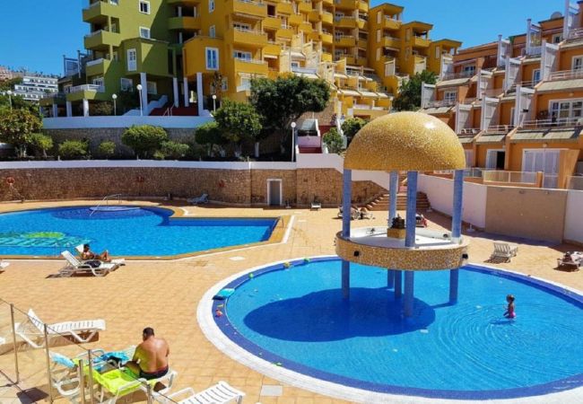 Studio a Costa Adeje - SUMMER SUNNY LIGHT WITH WIFI AND POOL IN COMPLEX Studio a Costa Adeje - SUMMER SUNNY LIGHT WITH WIFI AND POOL IN COMPLEX