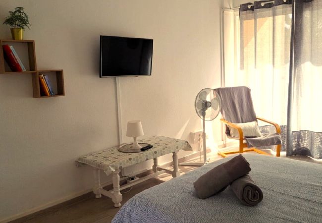 Studio a Playa de Las Americas - SHINING GOLD PARKING WIFI Y PISCINA EN EL COMPLEJO Studio a Playa de Las Americas - SHINING GOLD PARKING WIFI Y PISCINA EN EL COMPLEJO