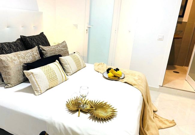 Affitto per camere a Playa de Las Americas - GOLDEN DELUXE ROOM Affitto per camere a Playa de Las Americas - GOLDEN DELUXE ROOM