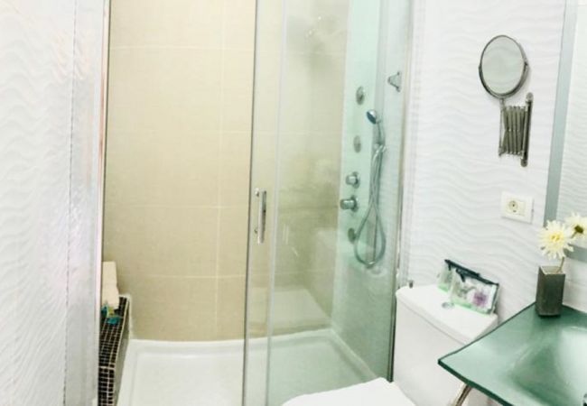 Apartment in Los Cristianos - MODERN APARTMENT, WIFI AND TV SAT, CLOSE LAS VISTA Apartment in Los Cristianos - MODERN APARTMENT, WIFI AND TV SAT, CLOSE LAS VISTA
