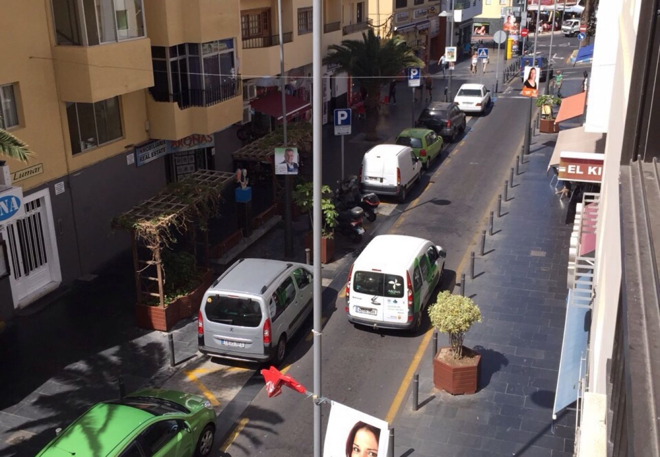 Apartment in Los Cristianos - #NACAR :CLOSE TO LAS VISTAS BEACH, WIFI AND TV SAT Apartment in Los Cristianos - #NACAR :CLOSE TO LAS VISTAS BEACH, WIFI AND TV SAT