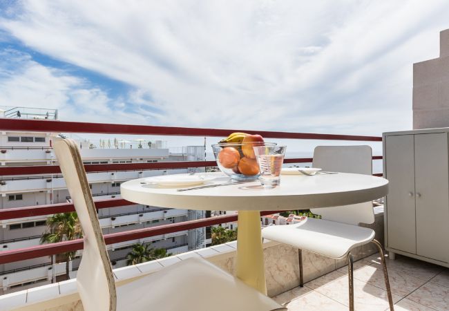 Apartment in Playa de Las Americas - SEA BREEZE IN PLAYA DE LAS AMERICAS WITH PARKING Apartment in Playa de Las Americas - SEA BREEZE IN PLAYA DE LAS AMERICAS WITH PARKING