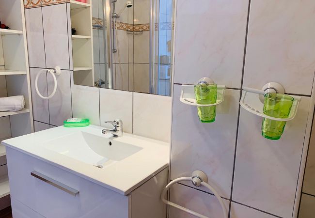 Apartment in Playa de Las Americas - SEA BREEZE IN PLAYA DE LAS AMERICAS WITH PARKING Apartment in Playa de Las Americas - SEA BREEZE IN PLAYA DE LAS AMERICAS WITH PARKING