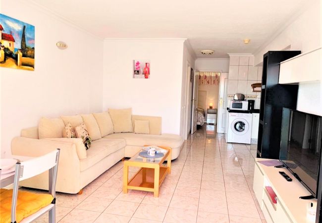 Apartment in Playa de Las Americas - SEA BREEZE IN PLAYA DE LAS AMERICAS WITH PARKING Apartment in Playa de Las Americas - SEA BREEZE IN PLAYA DE LAS AMERICAS WITH PARKING