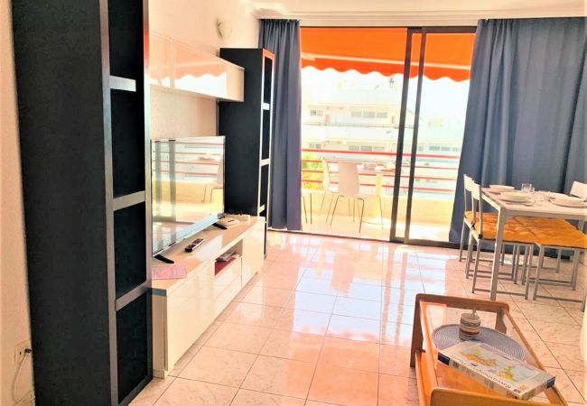 Apartment in Playa de Las Americas - SEA BREEZE IN PLAYA DE LAS AMERICAS WITH PARKING Apartment in Playa de Las Americas - SEA BREEZE IN PLAYA DE LAS AMERICAS WITH PARKING