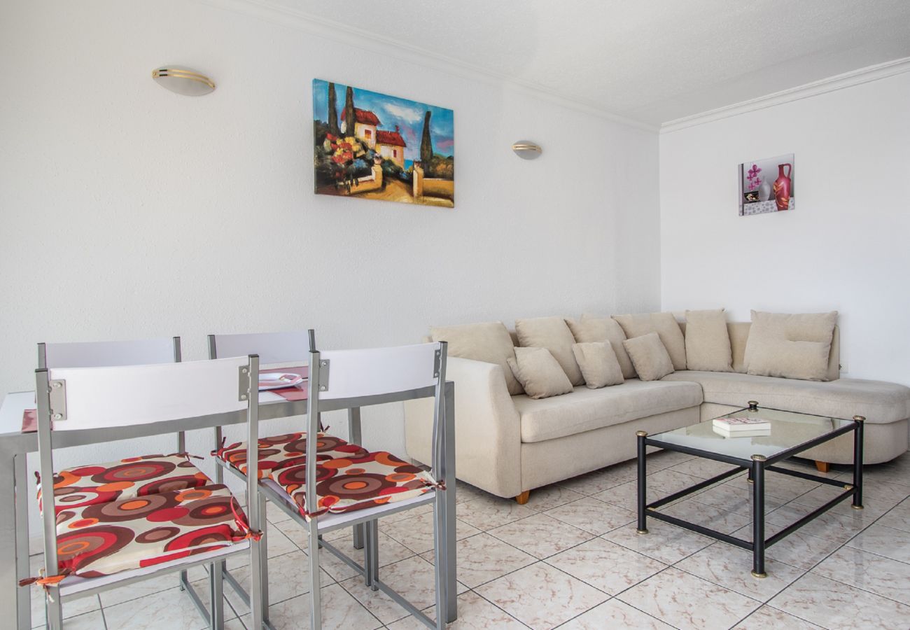 Apartment in Playa de Las Americas - SEA BREEZE IN PLAYA DE LAS AMERICAS WITH PARKING Apartment in Playa de Las Americas - SEA BREEZE IN PLAYA DE LAS AMERICAS WITH PARKING
