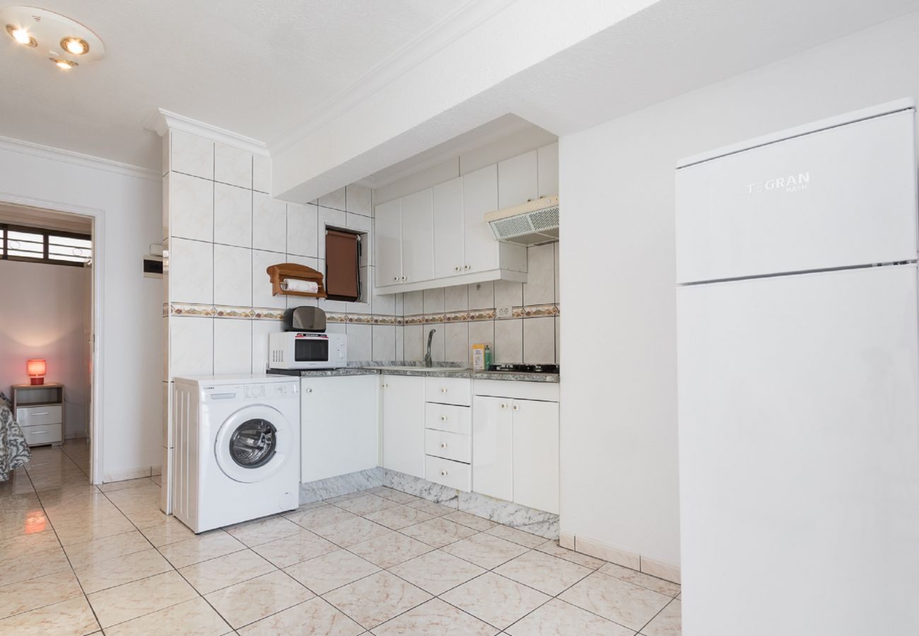 Apartment in Playa de Las Americas - SEA BREEZE IN PLAYA DE LAS AMERICAS WITH PARKING Apartment in Playa de Las Americas - SEA BREEZE IN PLAYA DE LAS AMERICAS WITH PARKING