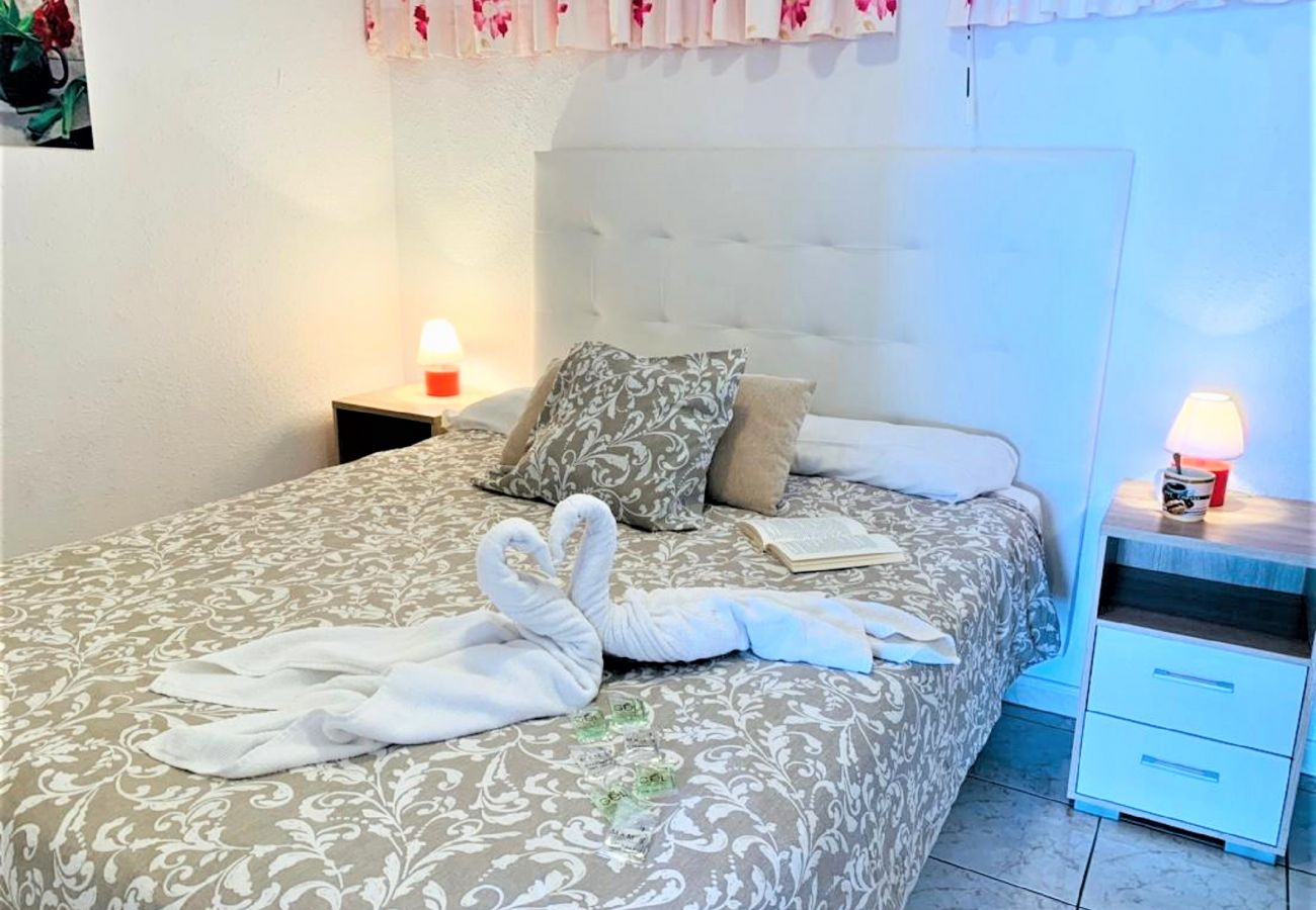 Apartment in Playa de Las Americas - SEA BREEZE IN PLAYA DE LAS AMERICAS WITH PARKING Apartment in Playa de Las Americas - SEA BREEZE IN PLAYA DE LAS AMERICAS WITH PARKING