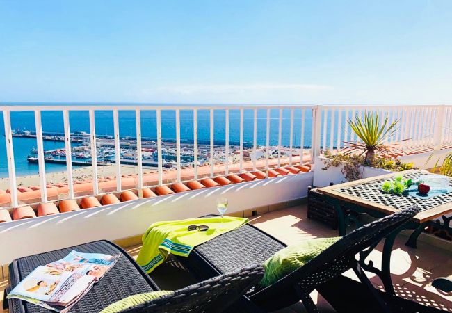 Apartment in Los Cristianos - AMAZING SEA VIEWS  IN CACTUS BLANCO Apartment in Los Cristianos - AMAZING SEA VIEWS  IN CACTUS BLANCO