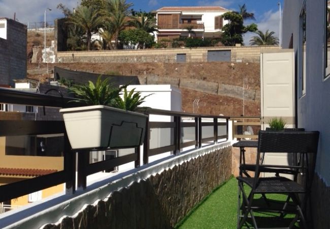 Апартаменты на Los Cristianos - MODERN APARTMENT, WIFI AND TV SAT, CLOSE LAS VISTA Апартаменты на Los Cristianos - MODERN APARTMENT, WIFI AND TV SAT, CLOSE LAS VISTA