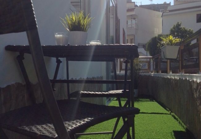 Апартаменты на Los Cristianos - MODERN APARTMENT, WIFI AND TV SAT, CLOSE LAS VISTA Апартаменты на Los Cristianos - MODERN APARTMENT, WIFI AND TV SAT, CLOSE LAS VISTA