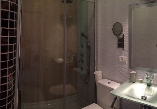 Апартаменты на Los Cristianos - MODERN APARTMENT, WIFI AND TV SAT, CLOSE LAS VISTA Апартаменты на Los Cristianos - MODERN APARTMENT, WIFI AND TV SAT, CLOSE LAS VISTA