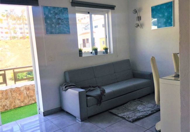 Апартаменты на Los Cristianos - MODERN APARTMENT, WIFI AND TV SAT, CLOSE LAS VISTA Апартаменты на Los Cristianos - MODERN APARTMENT, WIFI AND TV SAT, CLOSE LAS VISTA