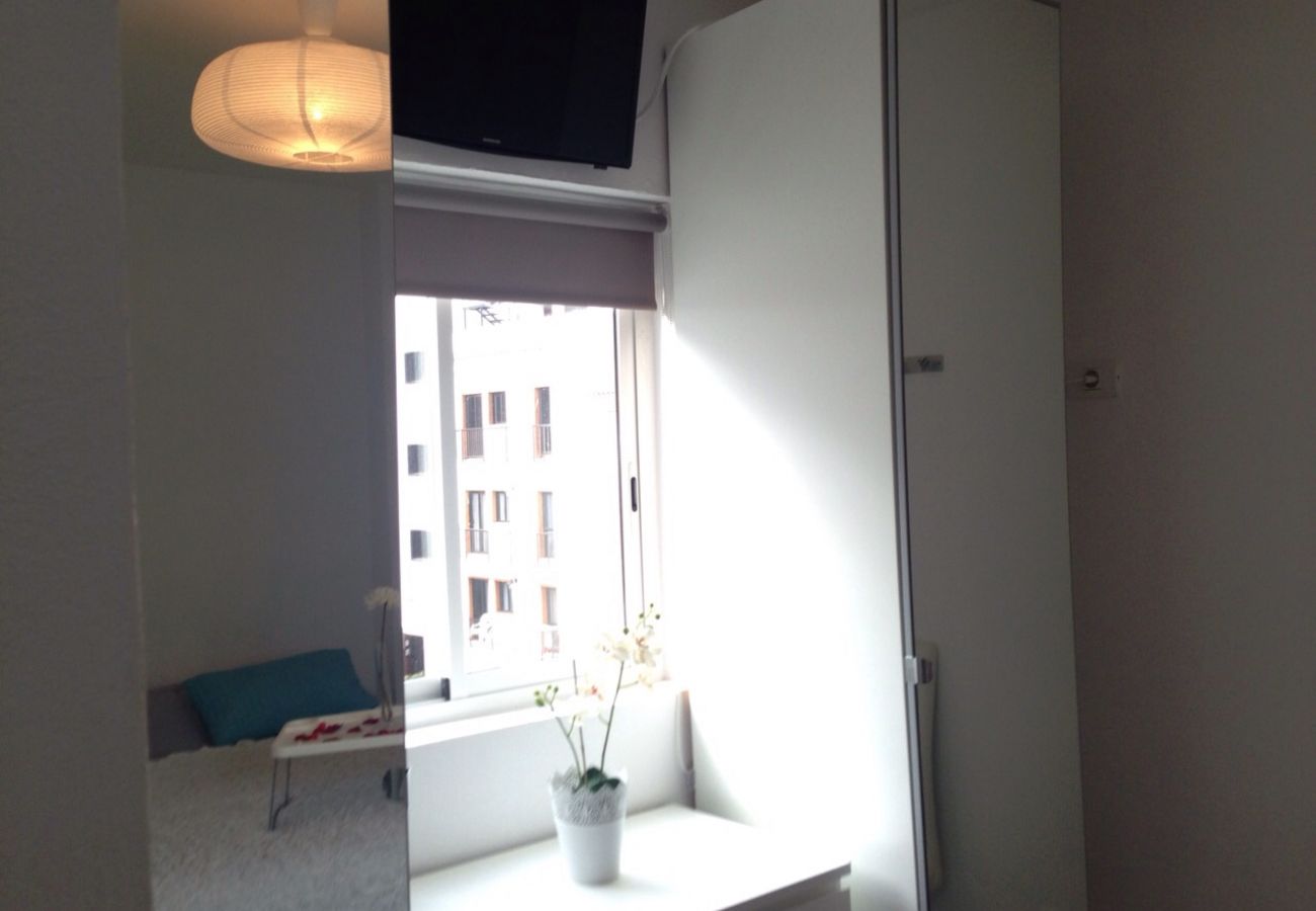 Апартаменты на Los Cristianos - MODERN APARTMENT, WIFI AND TV SAT, CLOSE LAS VISTA Апартаменты на Los Cristianos - MODERN APARTMENT, WIFI AND TV SAT, CLOSE LAS VISTA