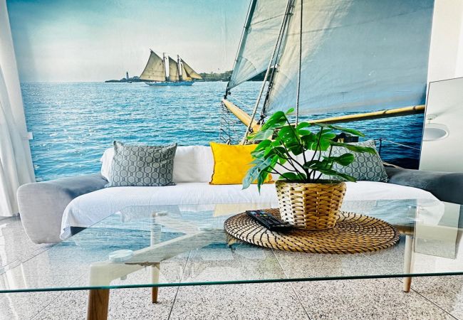 Апартаменты на Playa de Las Americas - M-PENTHOUSE LAS FLORES Апартаменты на Playa de Las Americas - M-PENTHOUSE LAS FLORES