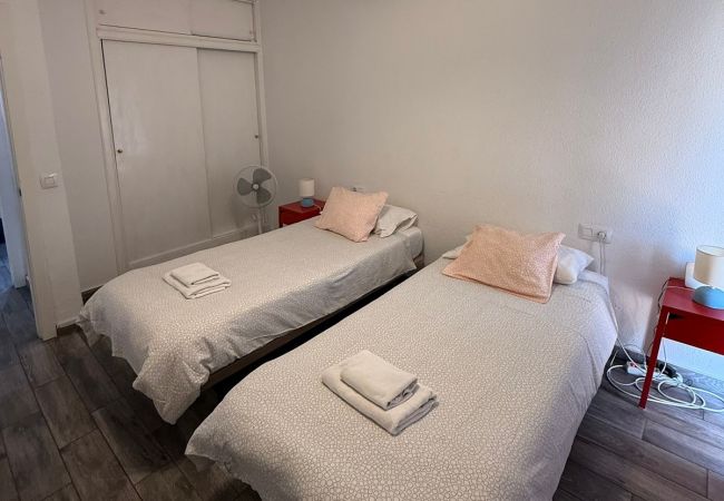 Апартаменты на Playa de Las Americas - Amazing holidays in Tenerife with wifi Апартаменты на Playa de Las Americas - Amazing holidays in Tenerife with wifi