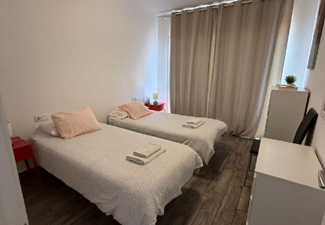 Апартаменты на Playa de Las Americas - Amazing holidays in Tenerife with wifi Апартаменты на Playa de Las Americas - Amazing holidays in Tenerife with wifi