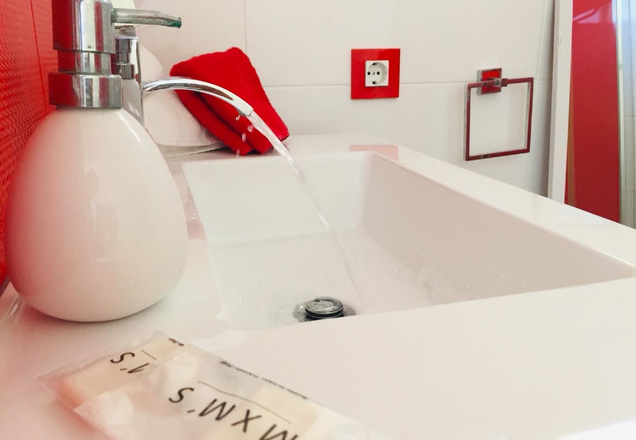 Квартира-студия на Costa Adeje - SUMMER SUNNY LIGHT WITH WIFI AND POOL IN COMPLEX Квартира-студия на Costa Adeje - SUMMER SUNNY LIGHT WITH WIFI AND POOL IN COMPLEX