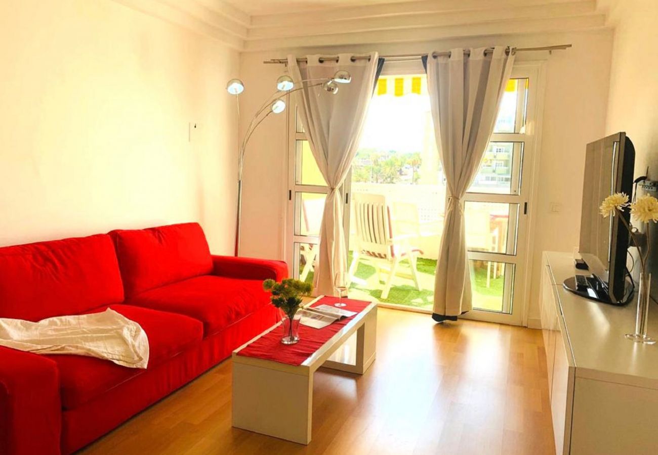 Квартира-студия на Costa Adeje - SUMMER SUNNY LIGHT WITH WIFI AND POOL IN COMPLEX Квартира-студия на Costa Adeje - SUMMER SUNNY LIGHT WITH WIFI AND POOL IN COMPLEX