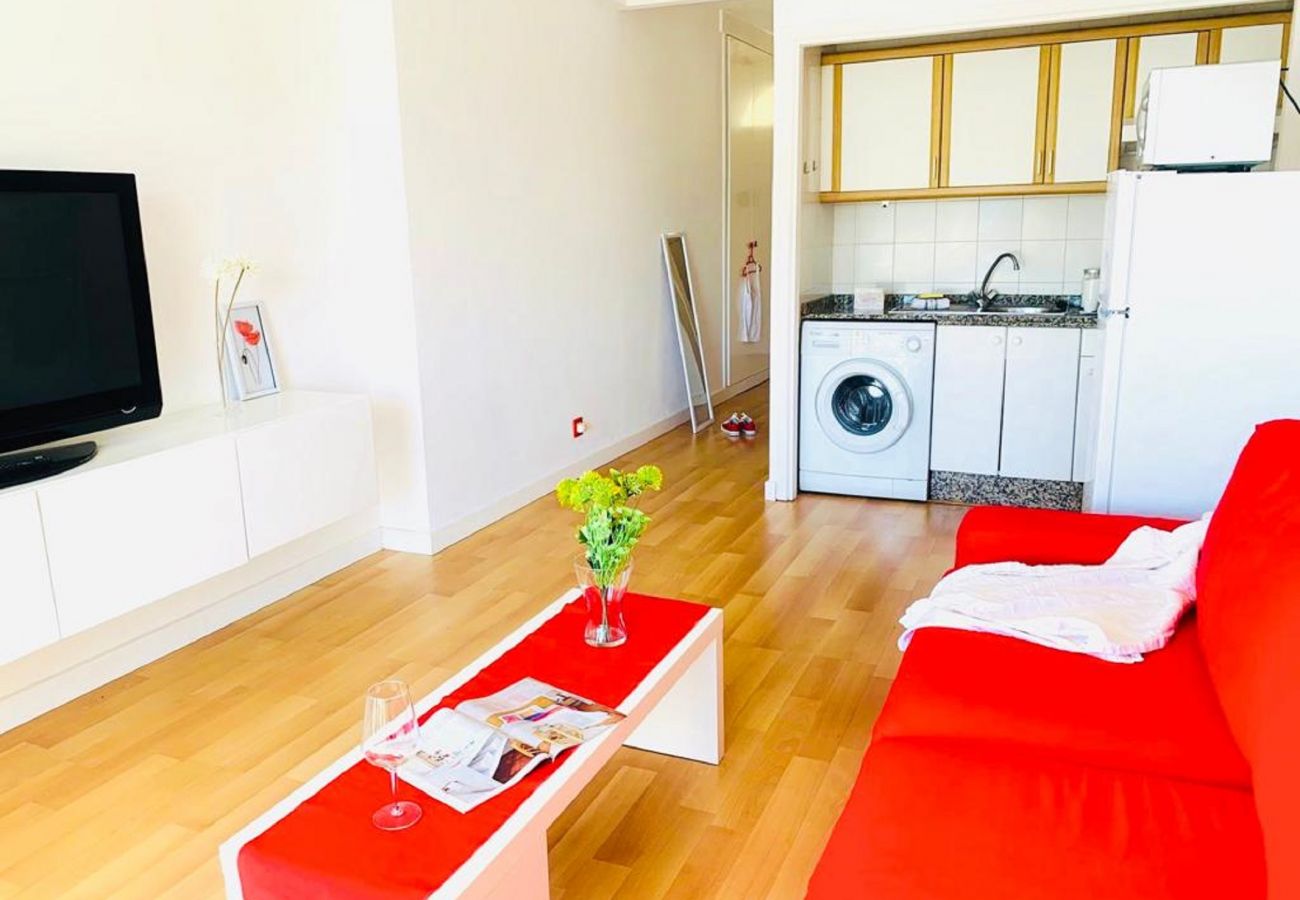 Квартира-студия на Costa Adeje - SUMMER SUNNY LIGHT WITH WIFI AND POOL IN COMPLEX Квартира-студия на Costa Adeje - SUMMER SUNNY LIGHT WITH WIFI AND POOL IN COMPLEX