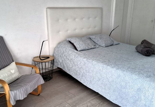 Квартира-студия на Playa de Las Americas - SHINING GOLD PARKING WIFI Y PISCINA EN EL COMPLEJO Квартира-студия на Playa de Las Americas - SHINING GOLD PARKING WIFI Y PISCINA EN EL COMPLEJO