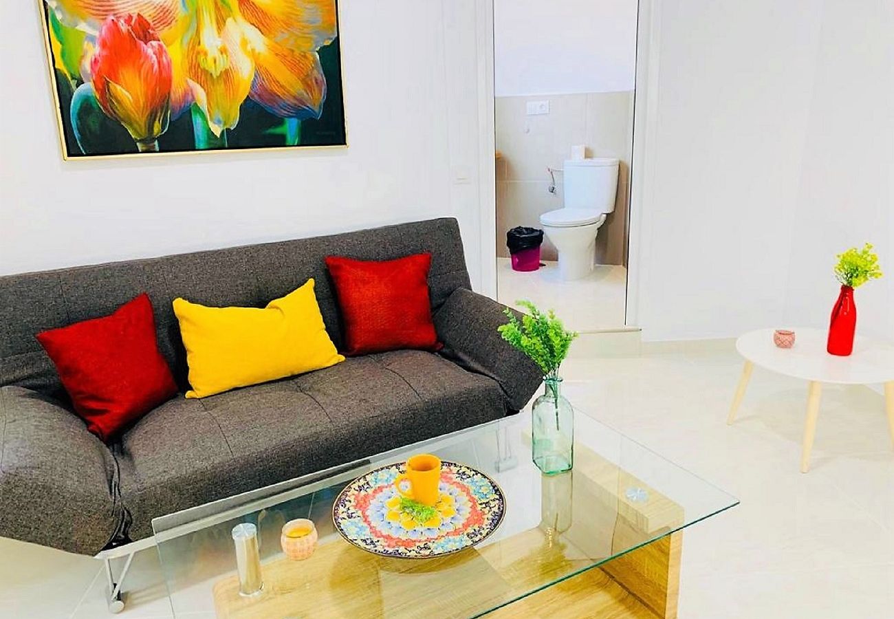 Rent by room на Playa de Las Americas - GOLDEN DELUXE ROOM Rent by room на Playa de Las Americas - GOLDEN DELUXE ROOM